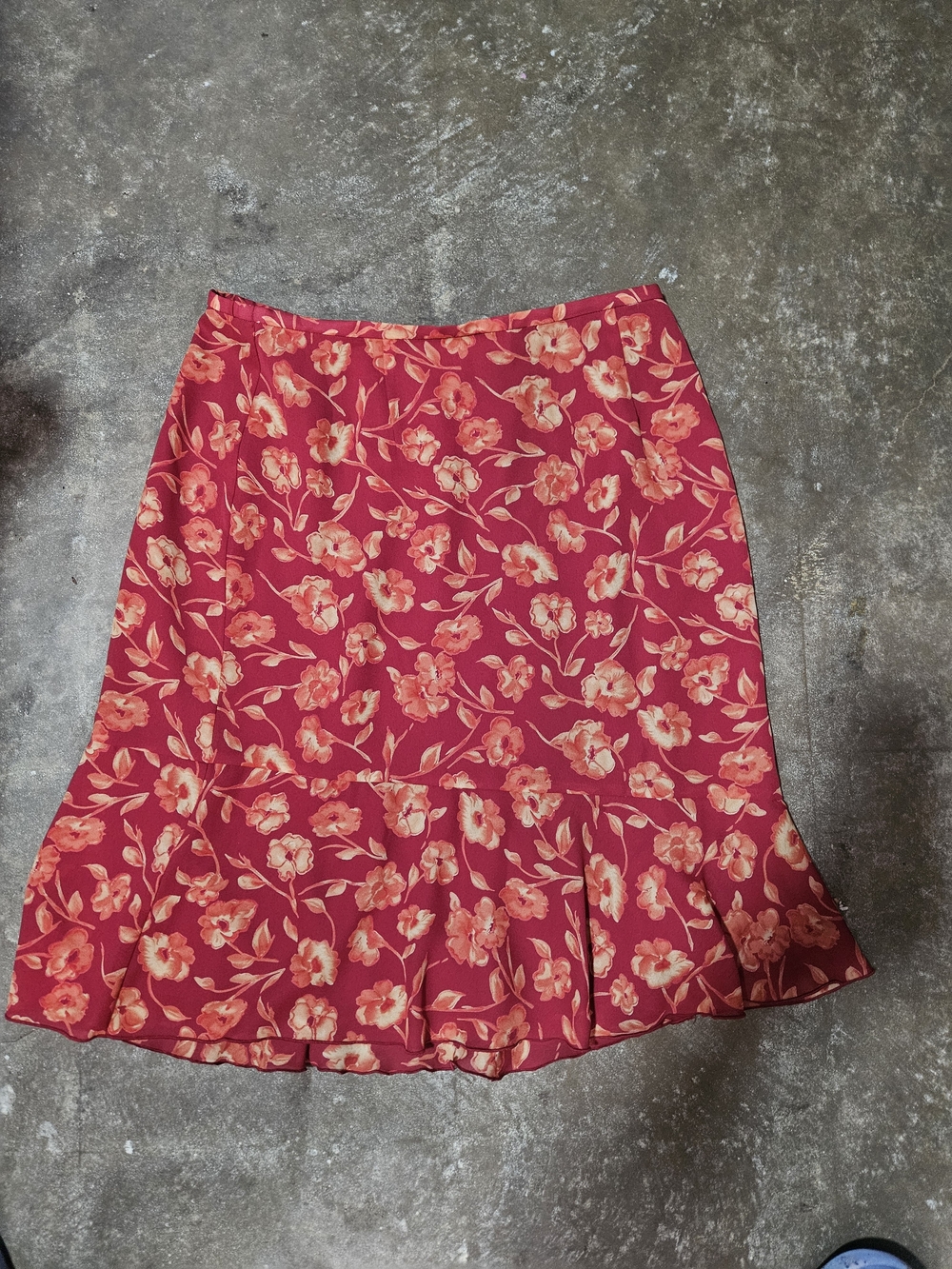 Norton McNaughton Red Floral Ruffle-Hem Skirt